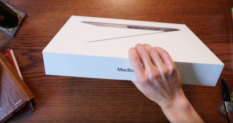 MacBook Pro 2018, Unboxing, Video