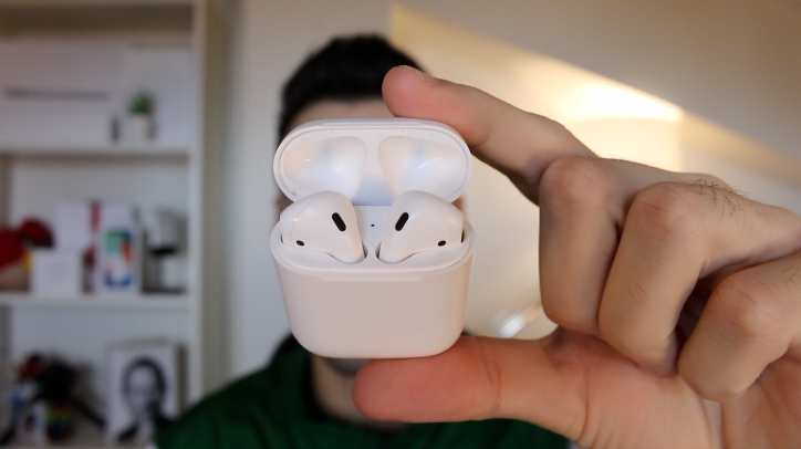 AirPods 2, Sensore Biometrico, 2020