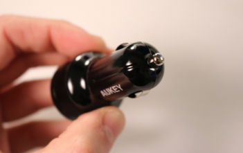 Aukey Car Dual Port, ricarica velocemente il tuo iPhone in Auto Aukey Car Dual Port, Review, Unboxing