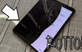 Video | Samsung Galaxy Fold: il display plasticoso si ROMPE subito Samsung Galaxy Fold, Schermo, Rotto