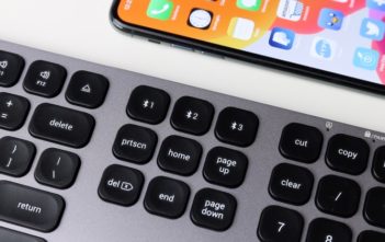 NON POTRETE PIÙ FARNE A MENO | Satechi Bluetooth Keyboard Satechi, Bluetooth Keyboard, Review
