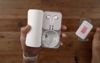 ASSURDO! iPhone 12 SENZA CUFFIE in confezione… iPhone 12, Cuffie, Confezione