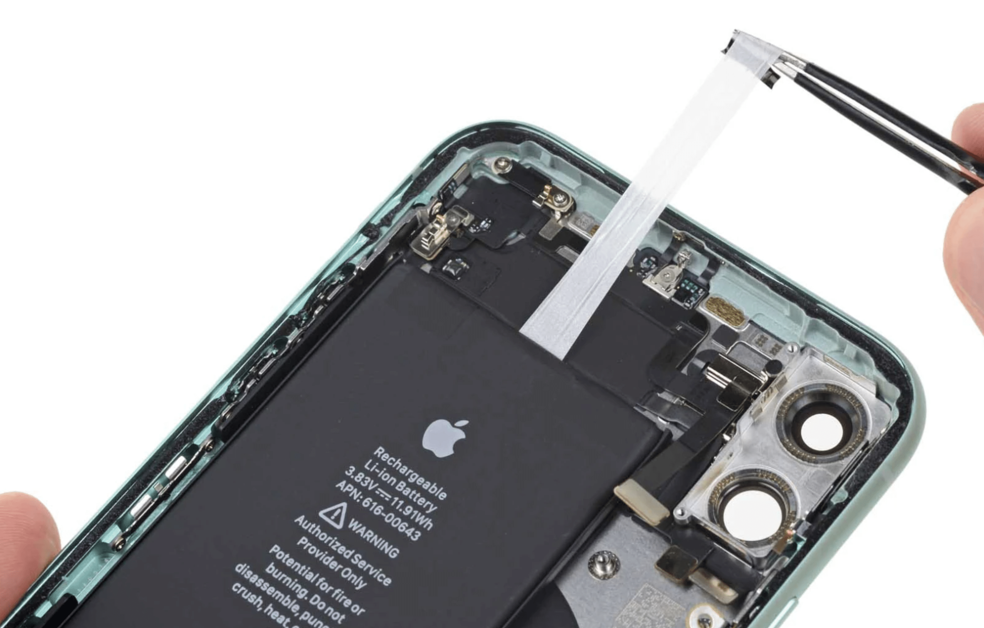 iPhone 12: TUTTI con BATTERIA MENO potenti