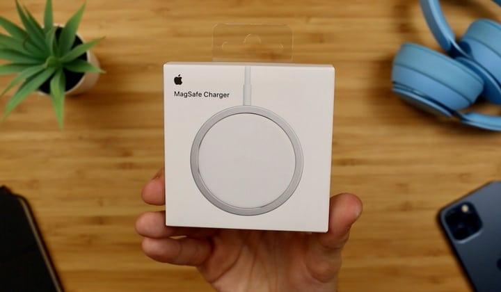 Unboxing, 7 novembre 2020, MagSafe, iPhone 12