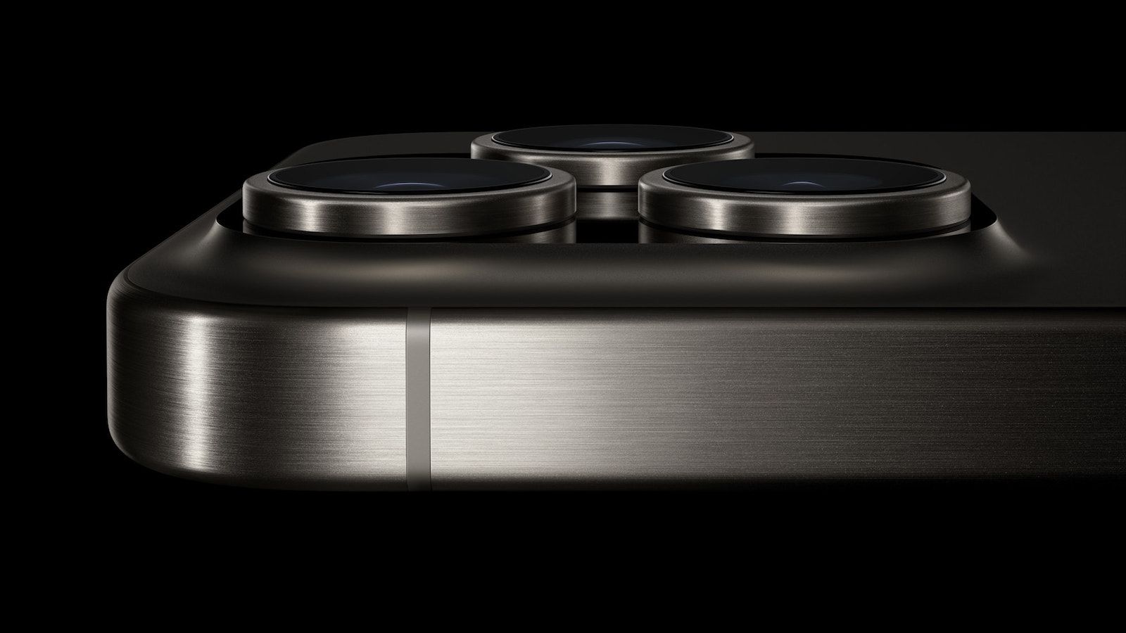 iPhone 16 Pro: IN ARRIVO un nuovo design in “titanio lucido”