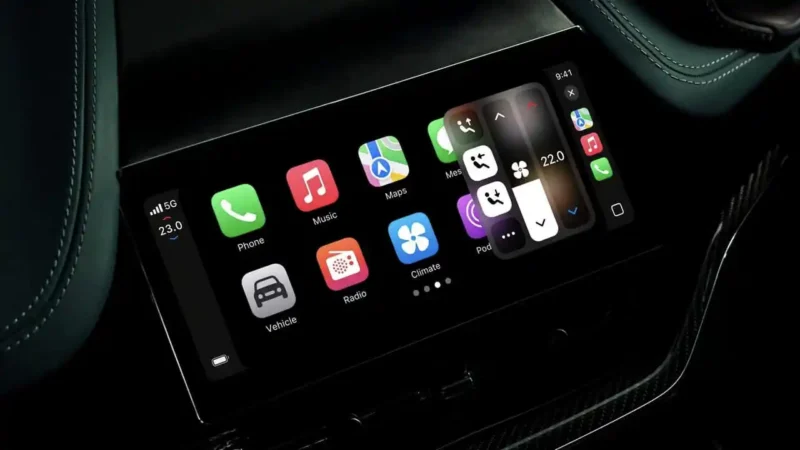 CarPlay Ultra, Apple CarPlay, infotainment auto, dati automobilistici, Tesla, GM, Aston Martin