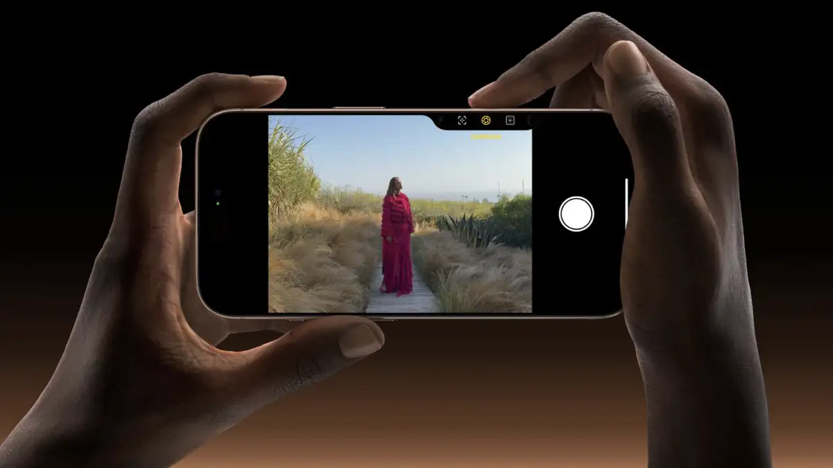 iPhone 18, iPhone 17, tasto Camera Control, Apple rumors, iPhone 2026, iPhone fotocamera, iPhone design