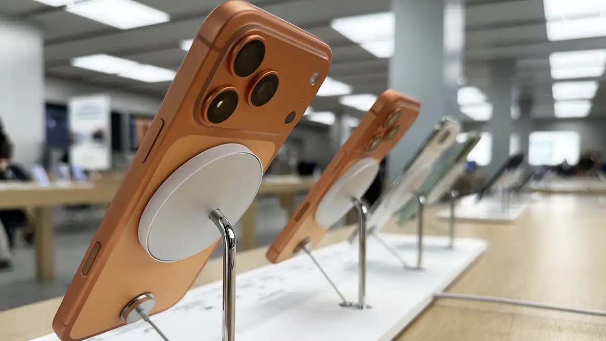 Apple, iPhone 17, iPhone 17 Pro, iPhone Air, MagSafe, accessori iPhone, Apple Store