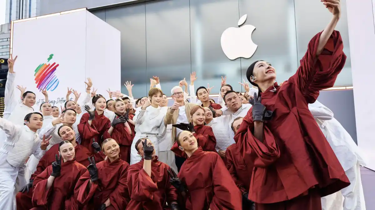 Tim Cook Cina, 50 Anniversario Apple, App Store, Commissioni Apple, Apple News 2026, MacBook Neo, WWDC 2026, Sostenibilità Apple, Bilibili