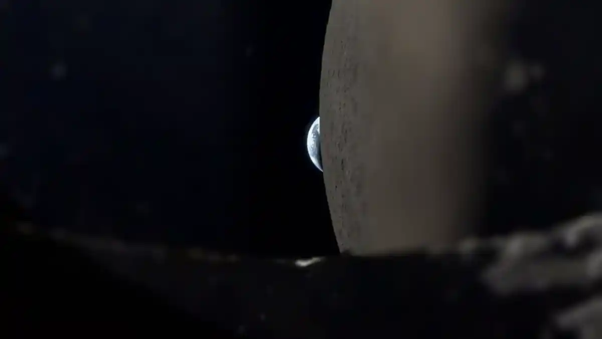 iPhone 17 Pro Max, NASA, Artemis II, Shot on iPhone, Luna, Earthset, Reid Wiseman, Apple News 2026, Spazio, Zoom 8x, Orion Capsule
